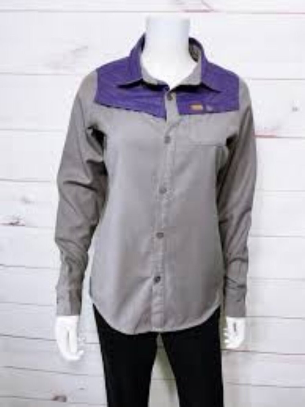 TREW Gear Women's BC Button Up - Unworn - Size Small - Grey/Purple